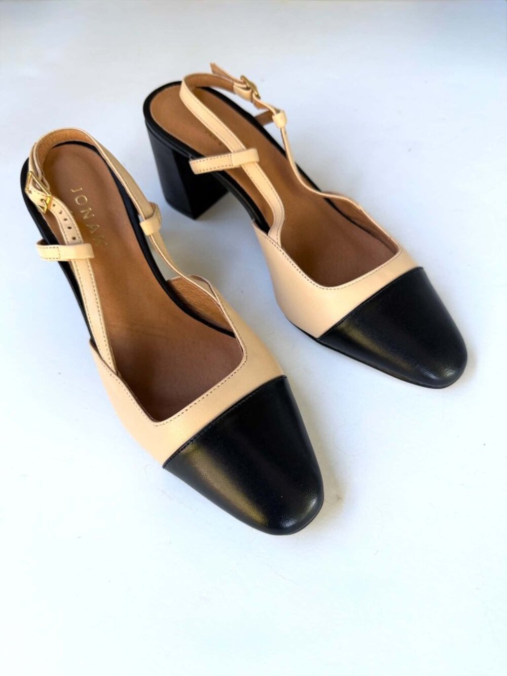 Heeled sandals (block heel)
